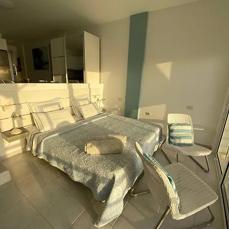 Barandas Apartman Callao Salvaje